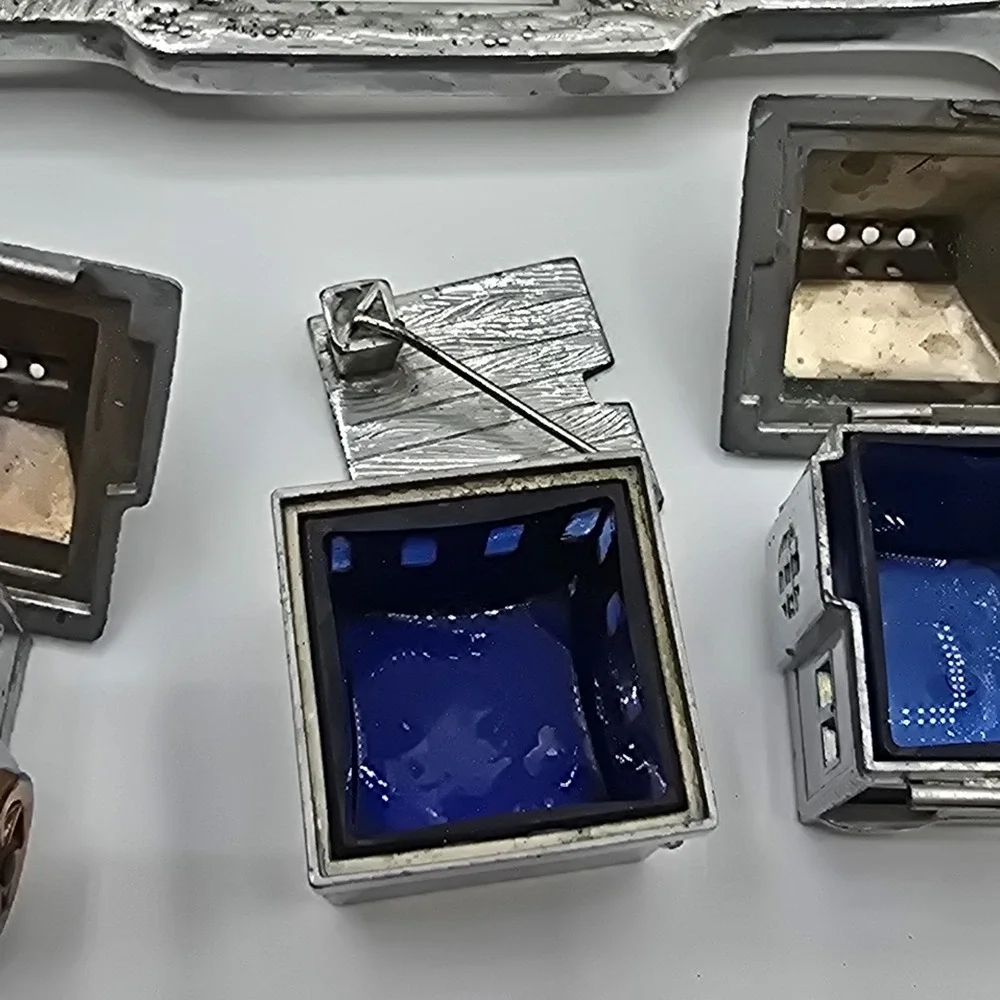 Vintage Mounti Fuji Metal Condiment Tray Salt And Pepper Metal Blue‎ Glass